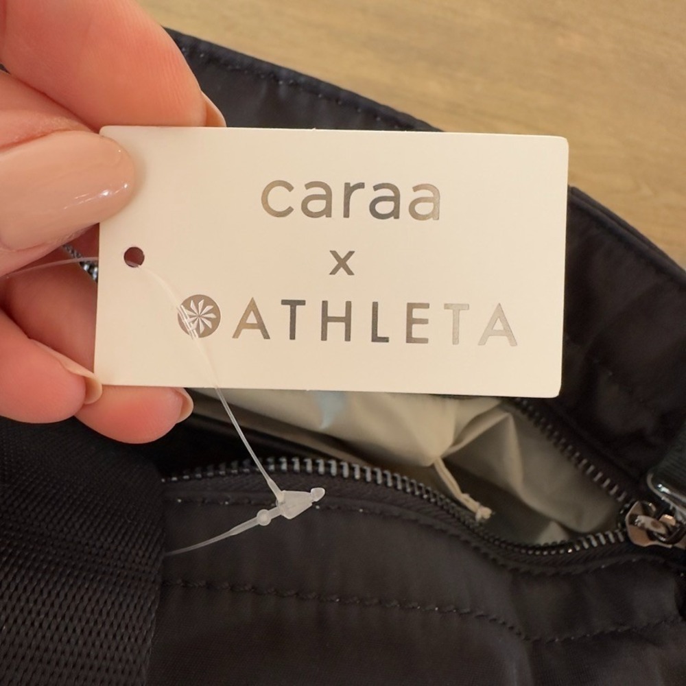 NEW Caraa x Athleta Collab City Tote-Gym Bag-Laptop Weekender-Black-Nylon Lghtwt - Picture 2 of 16